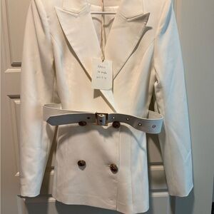 Elegant Blythe White Double-Breasted Women's Blazer with matching pants nwt
